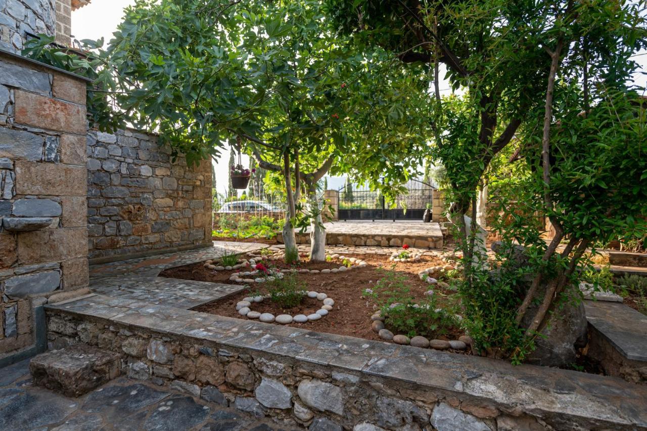 Villa Alex Stone House Kardamyli Exterior foto