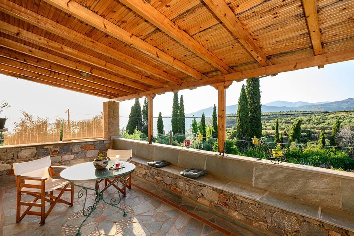 Villa Alex Stone House Kardamyli Exterior foto